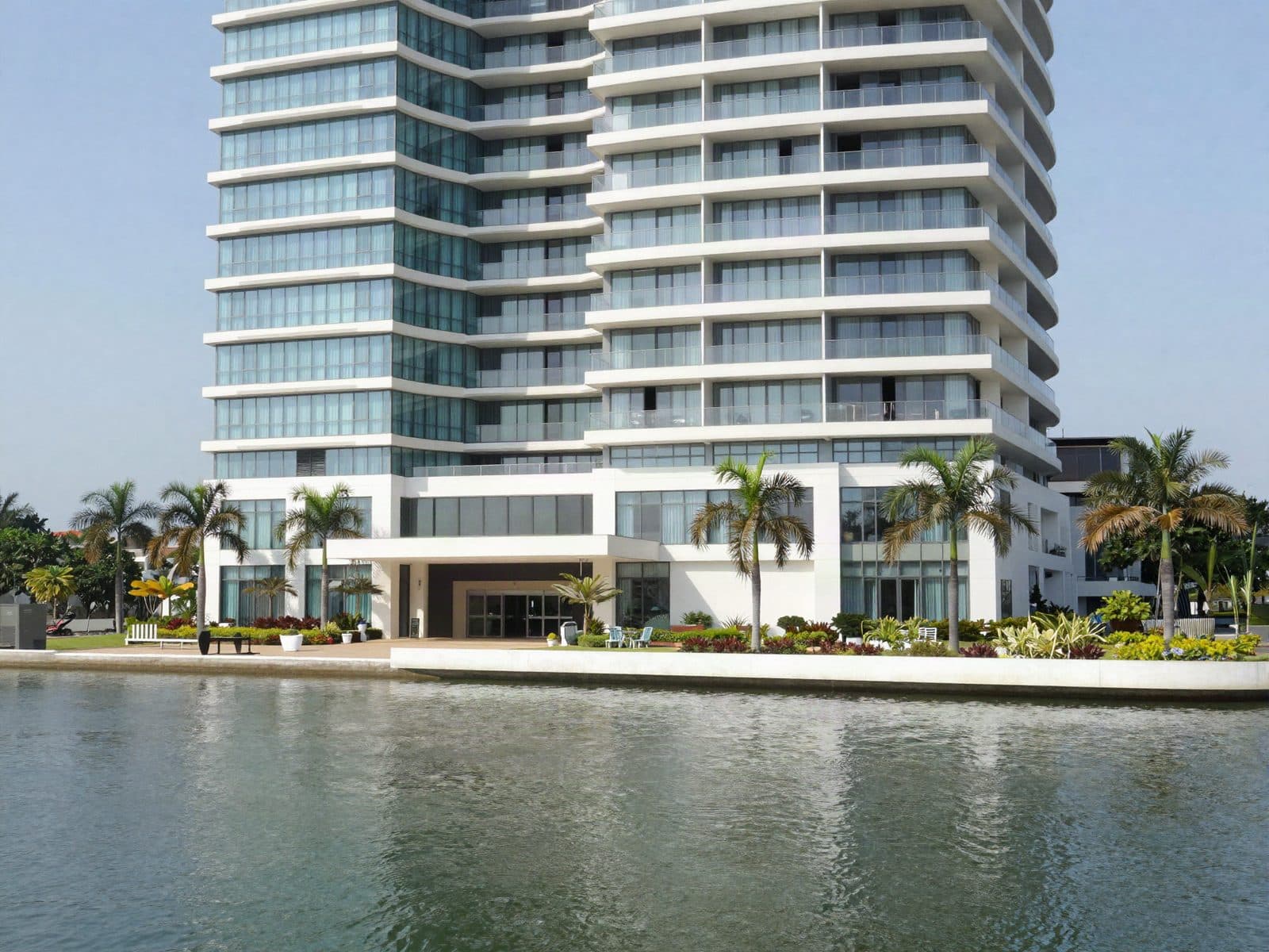 Exterior & Environment